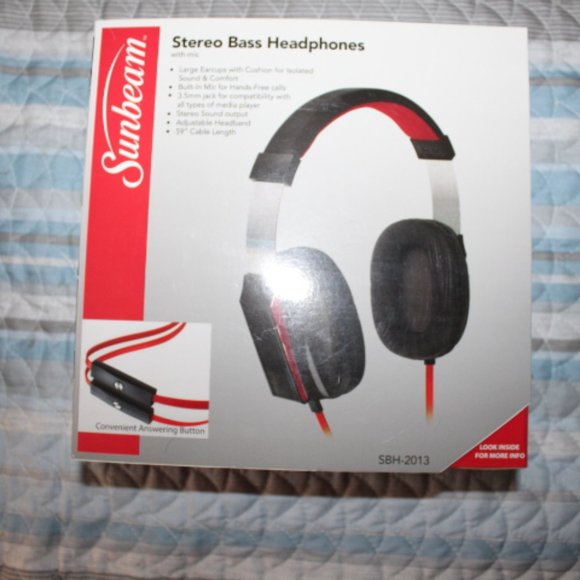 ⭐️CLEARANCE SALE⭐️💖HOST PICK💖 Stereo Bass Headphones with mic - Picture 2 of 13